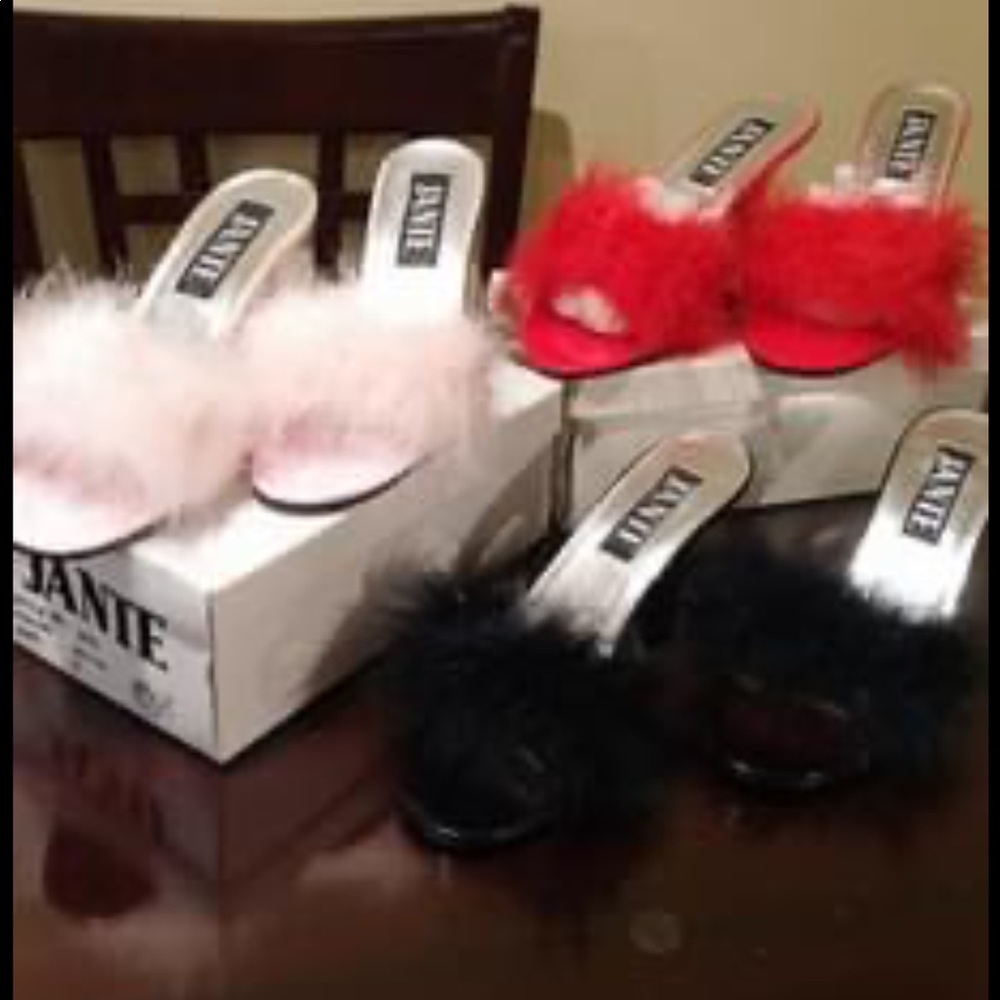 NWT and box Marilyn Monroe style house shoes